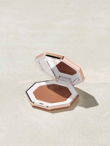 Cheeks Out Freestyle Cream Bronzer — Macchiato