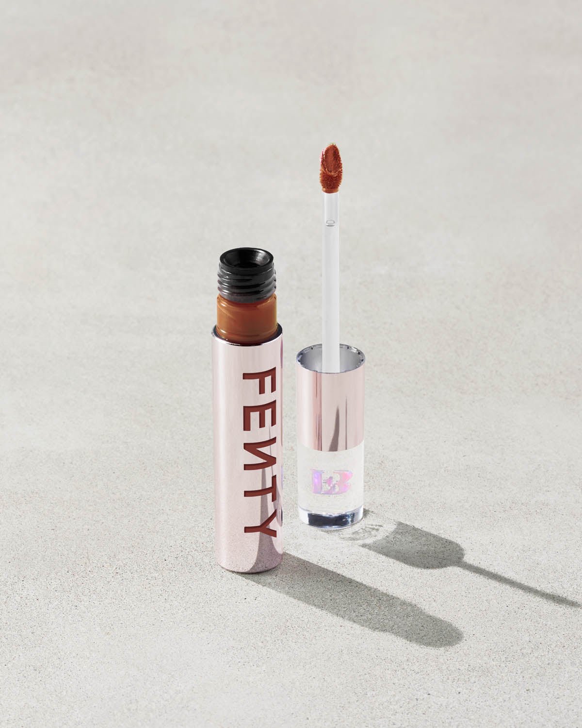 FB_POSTHOL22_T2PRODUCT_CONCRETE_FENTY_ICON_VELVET_LIQUID_LIP_OPEN_POWRTHIRSTY_1200x1500_b6fee481-20a7-45b3-92e2-b4890650eafb