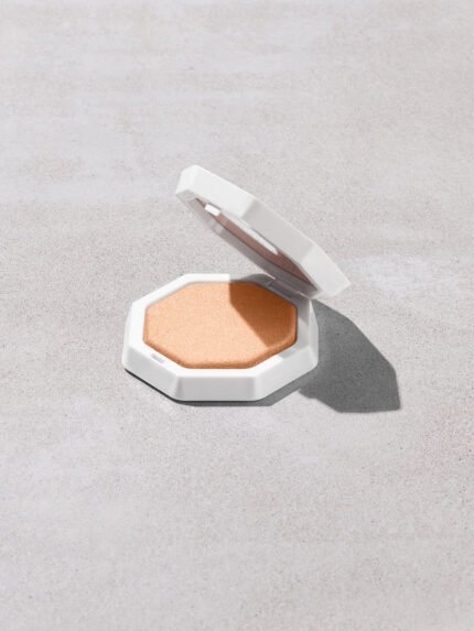 Demi'glow Light-Diffusing Highlighter — Pretty Purlz
